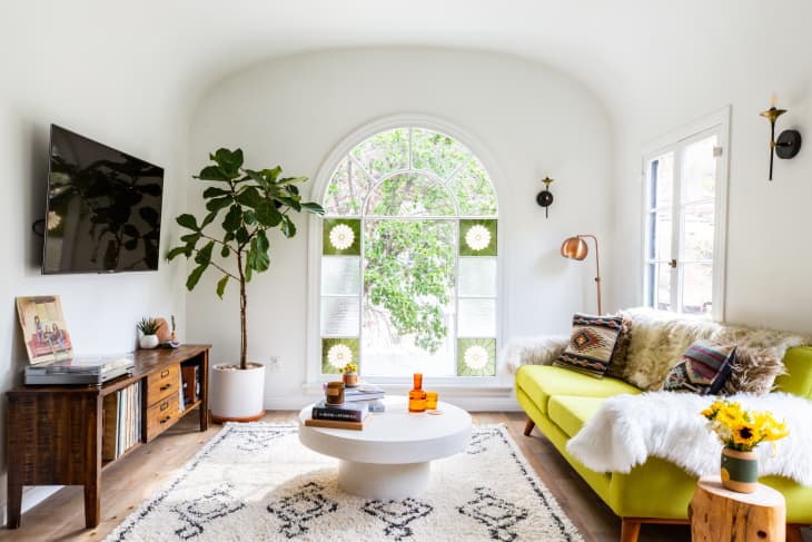 6 Best Living Room Trends for 2024, According to Designers | Apartment ...