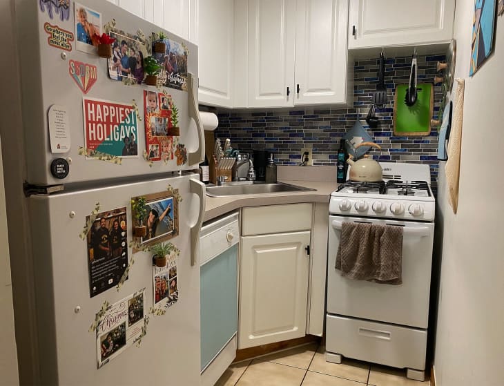 A white kitchen with white appliances