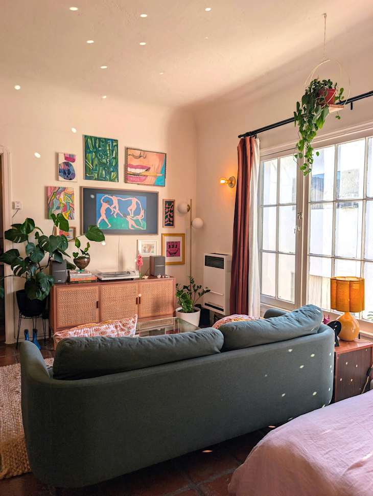 Maximizing 500 Square Feet: How One LA Renter Zoned Her Studio