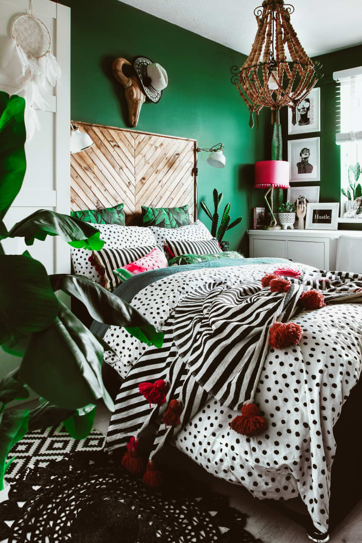 33 Boho Bedroom Ideas - How To Use Boho Style In Bedroom Decor | Apartment  Therapy