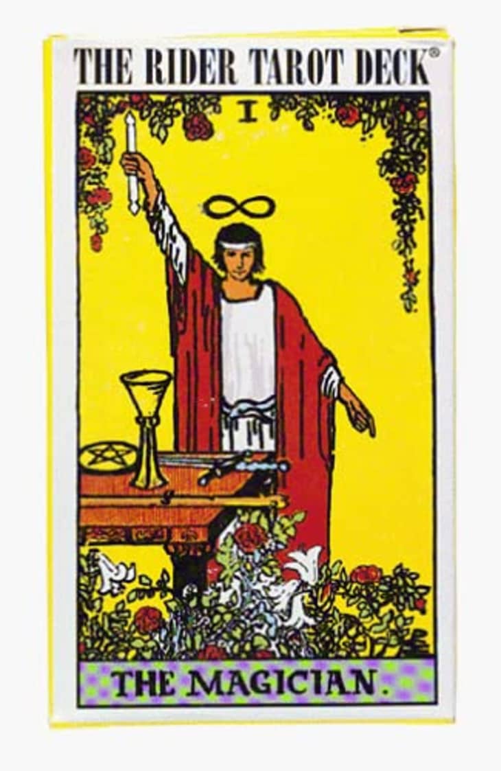 How to Use Tarot Cards — Developing a Daily Tarot Practice | Apartment  Therapy