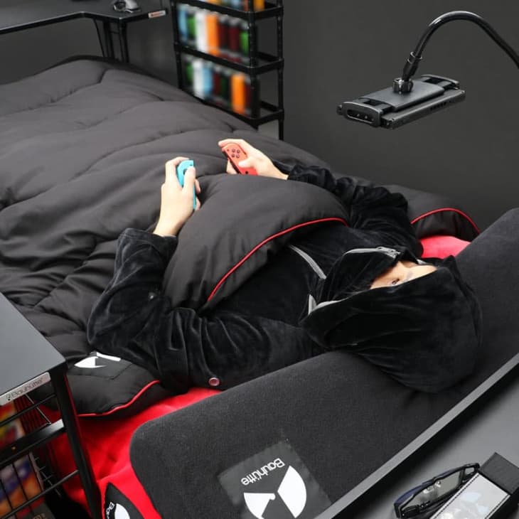 Desk-Equipped Gamer Beds : Bauhutte Gaming Accessories