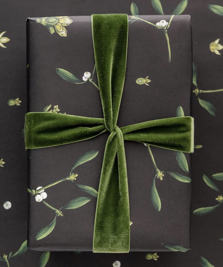 Christmas Wrapping Paper - Mistletoe at Etsy
