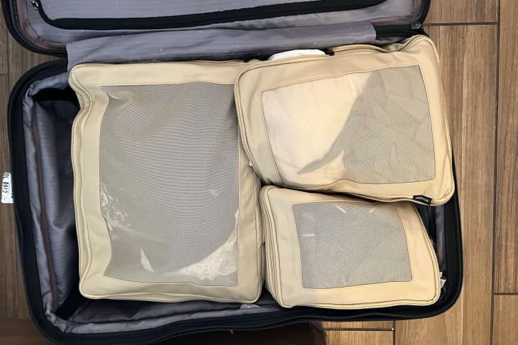 Monos Packing Cubes