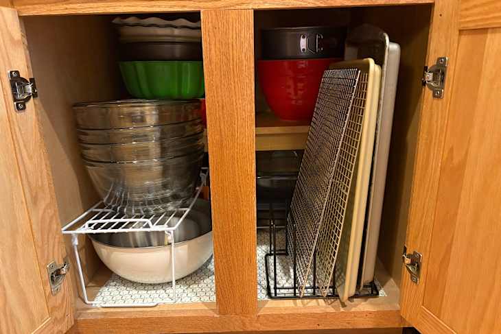 How to Build a Plate Rack for Your Kitchen Cabinet: Easy DIY Guide