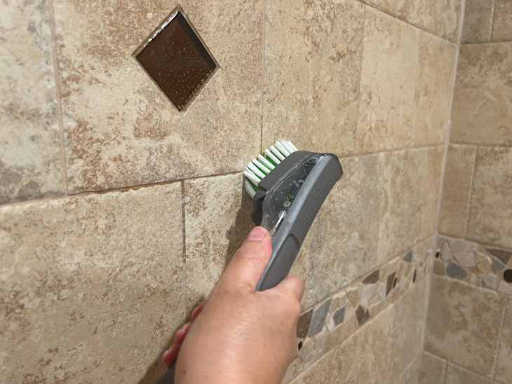 Why You Should Keep This $7 Kitchen Tool in the Shower | Apartment Therapy