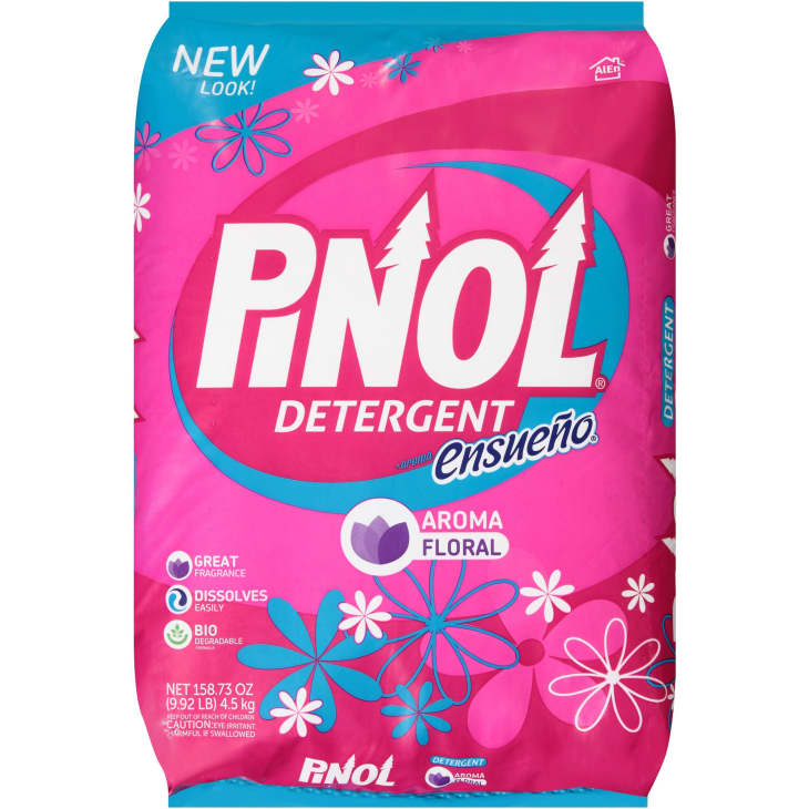 Pinol Floral Aroma Powder Powder Laundry Detergent, 158.73 oz. at Walmart