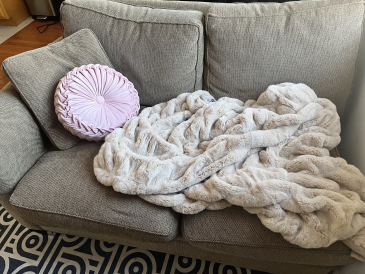 Pottery Barn faux fur blanket review.