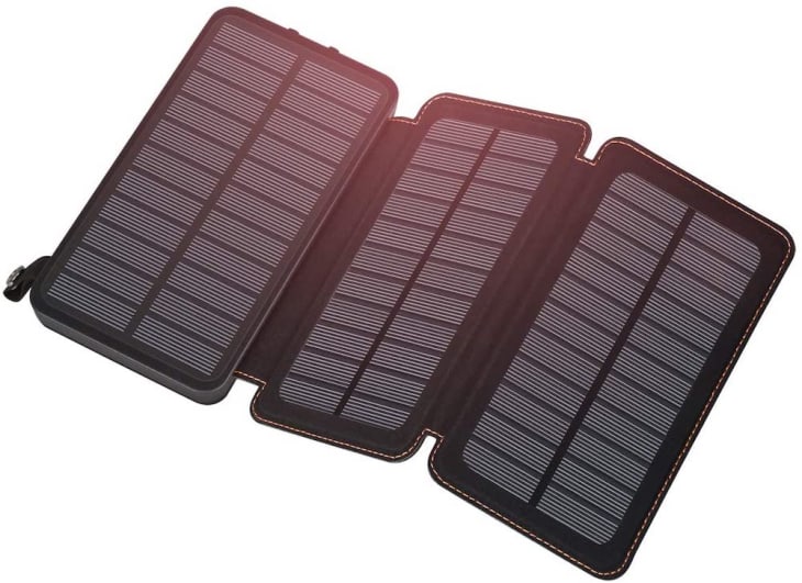产品形象:FEELLE便携式太阳能手机充电器