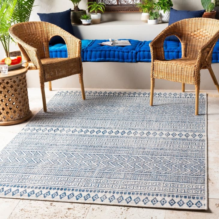 10 Best Indoor Outdoor Rugs 2020 | Apartment Therapy