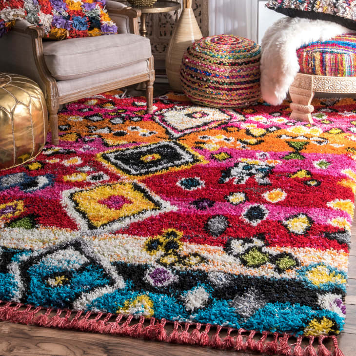 Colorful area rugs for your home