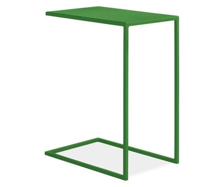 10 Stylish Functional C Tables To Use Next To A Sofa Or Chair Apartment Therapy