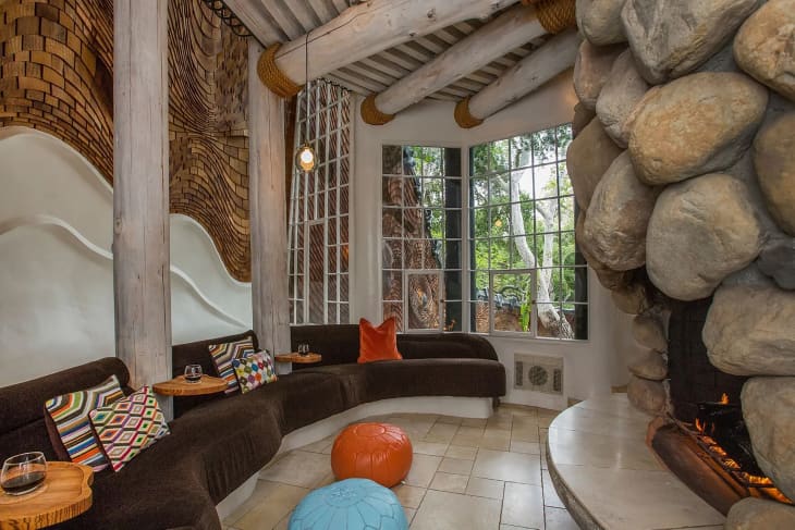 Banquette seating in living room of Santa Barbara whale house.