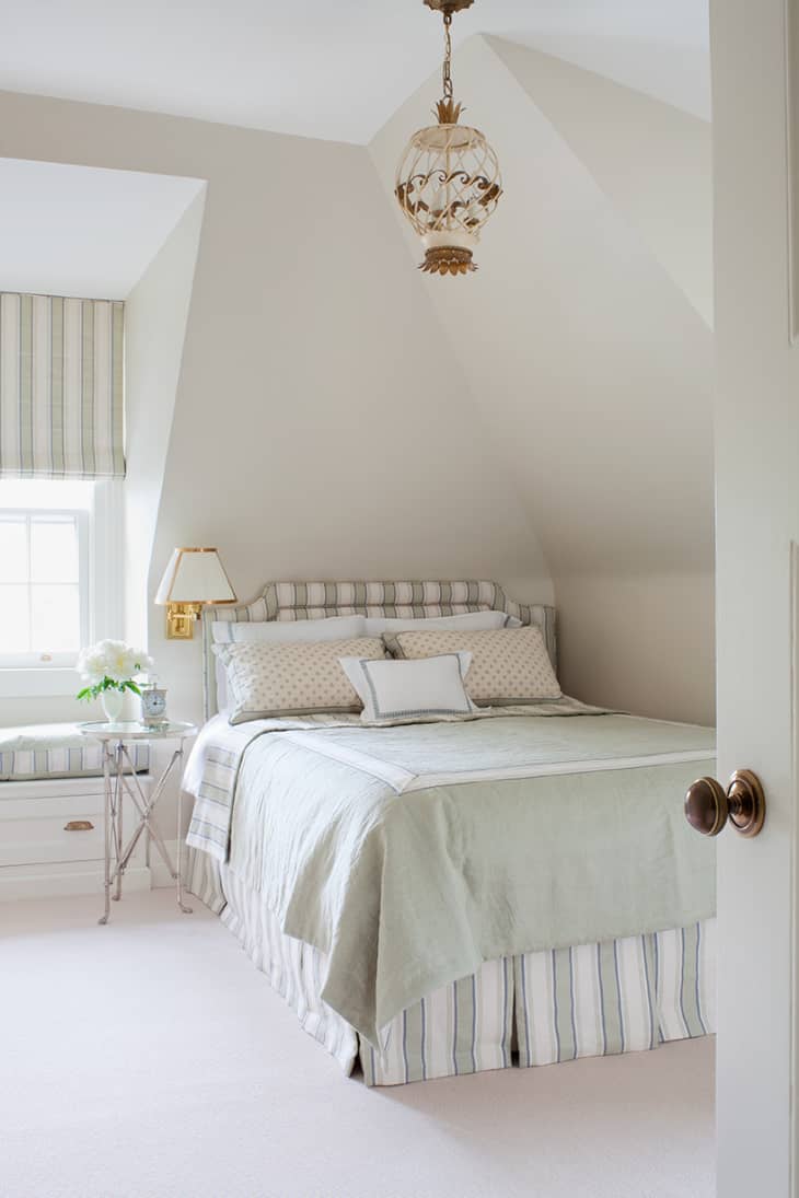Designers Share The 8 Best Small Bedroom Lighting Solutions Apartment Therapy Designing a small bedroom is not just about creating interiors that save up on space. small bedroom lighting solutions