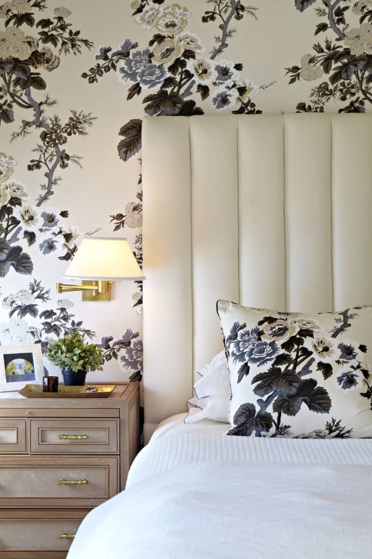 best type of light for bedroom