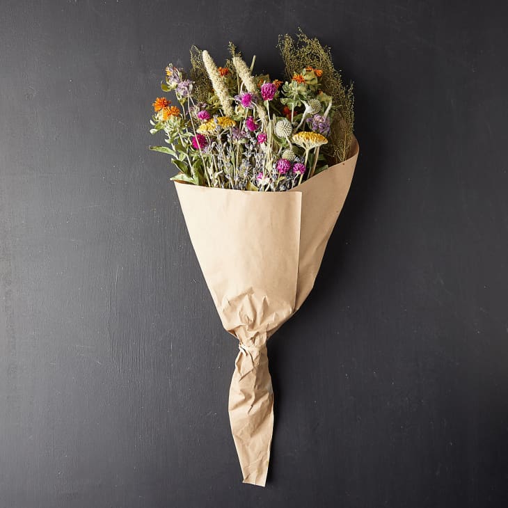 Dried bouquet with mixed flowers and colors