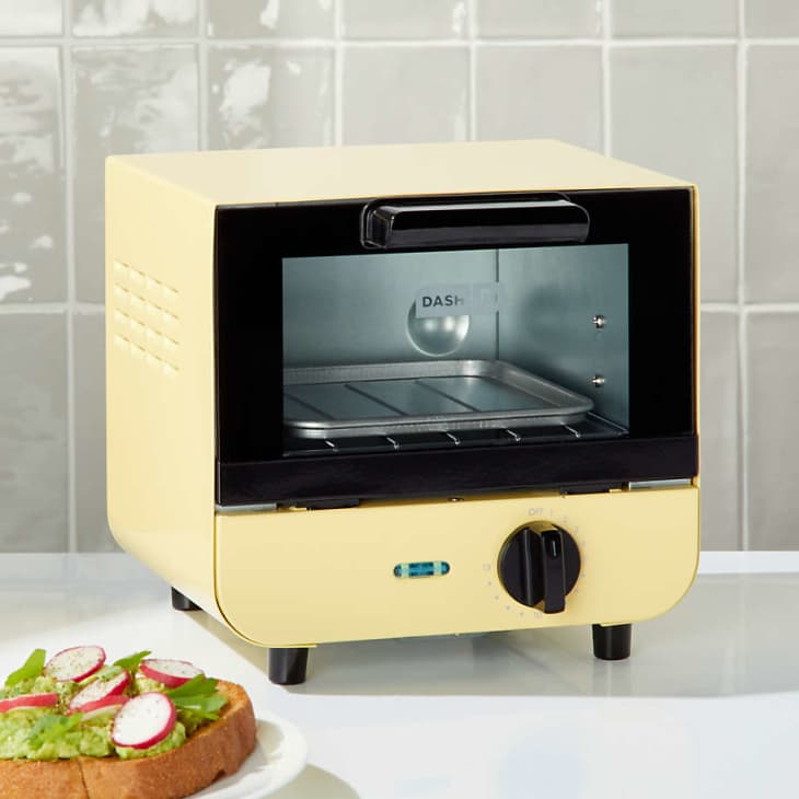 Mini yellow toaster oven