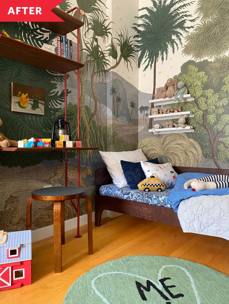 加纳·拉尔森的儿童房后，双床和架子单元视图