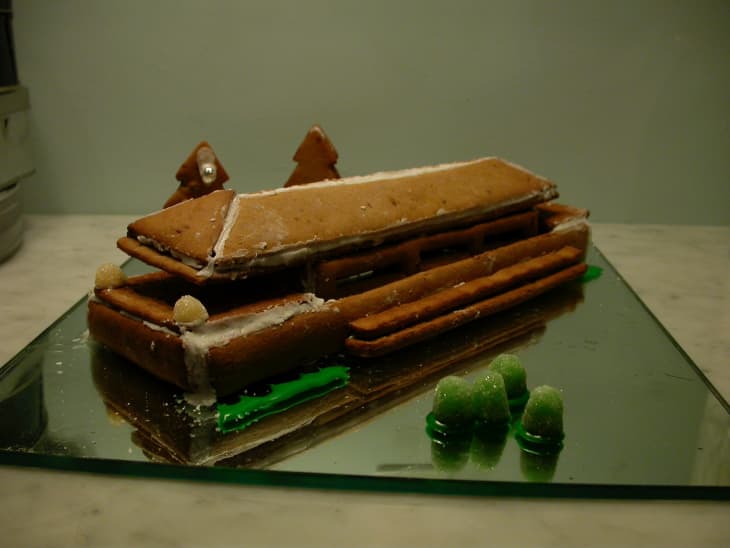 Frank Lloyd Wright Robie House made out of gingerbread