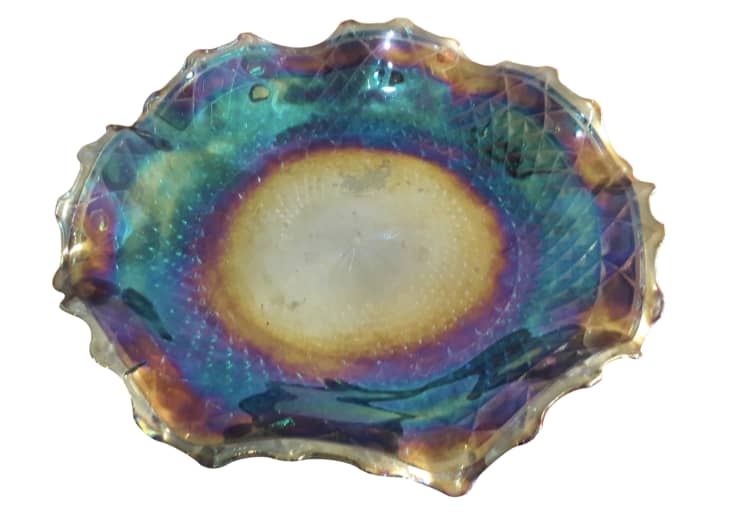 scalloped edge vintage carnival glass bowl