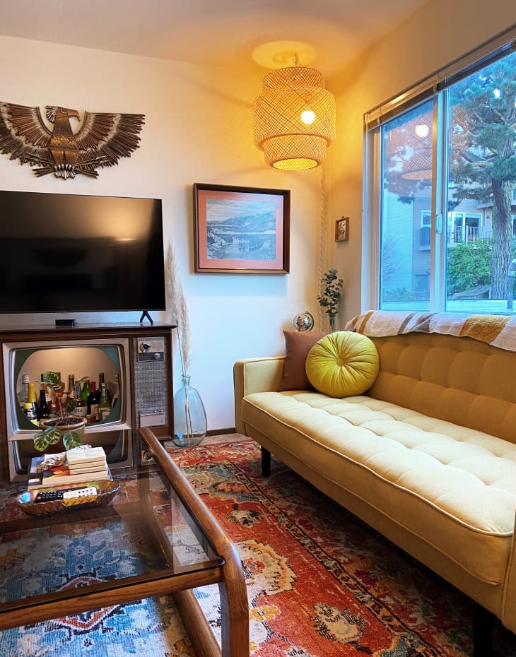 Hannah Johnson's cozy living room