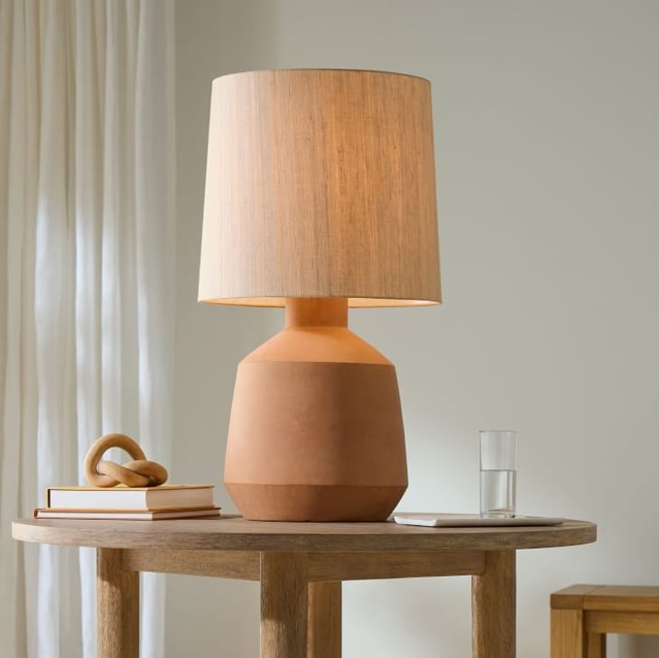 Product Image: Squat, Robust Table Lamp
