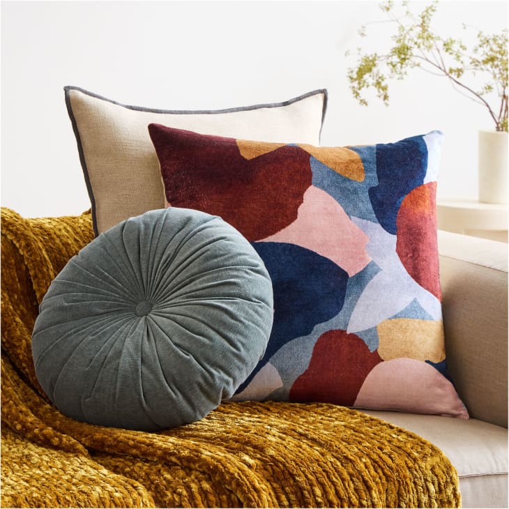 Product Image: Classic Velvet Tufted Round Pillow