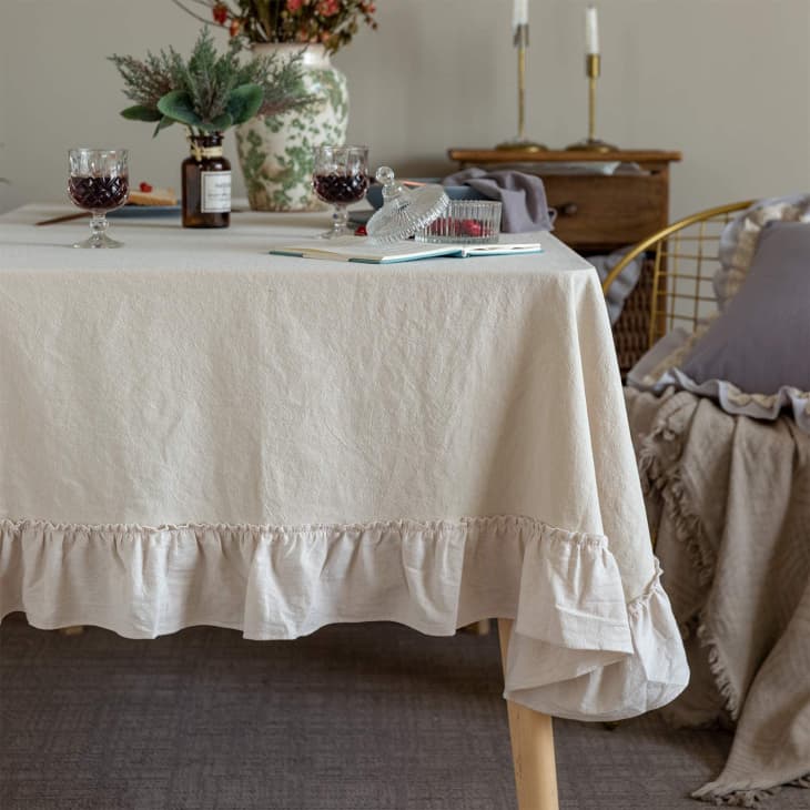 Product Image: Glory Season Retro Farmhouse Ruffle Tablecloth