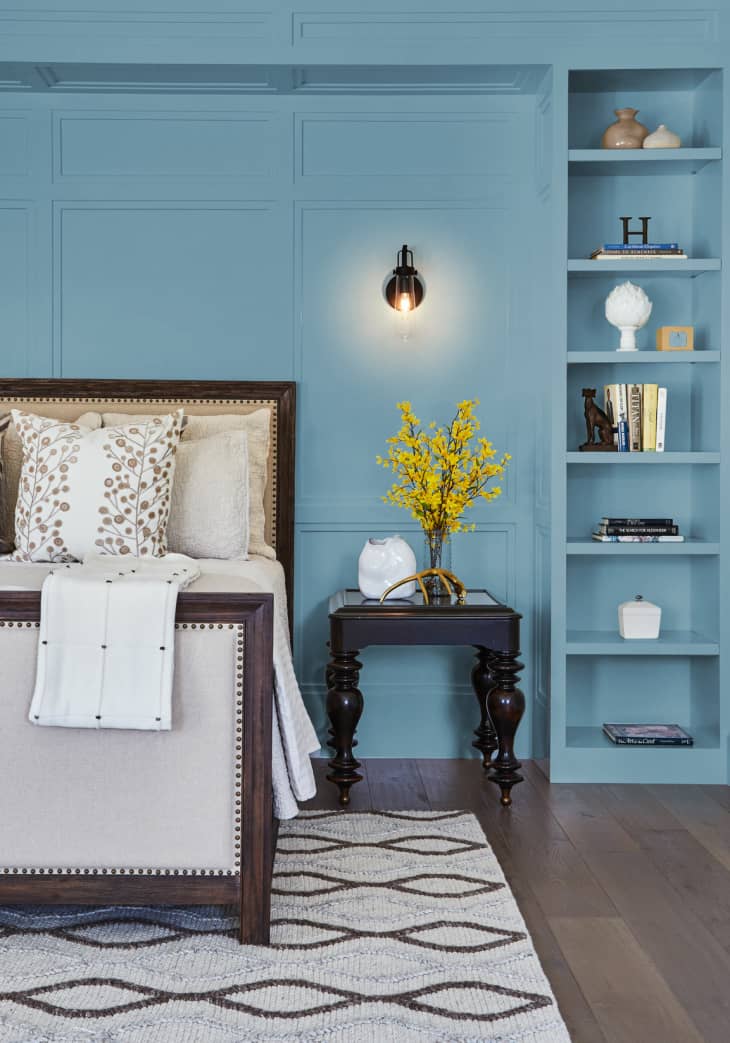 Bedroom painted in Dunn-Edwards 2024 color of the year.