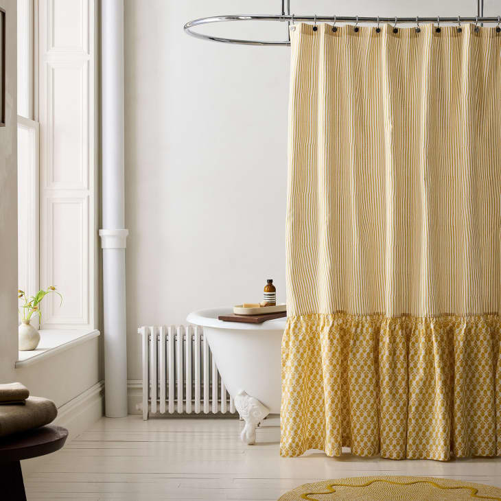 West Elm’s Thistle Shower Curtain Totally Transformed My Bathroom