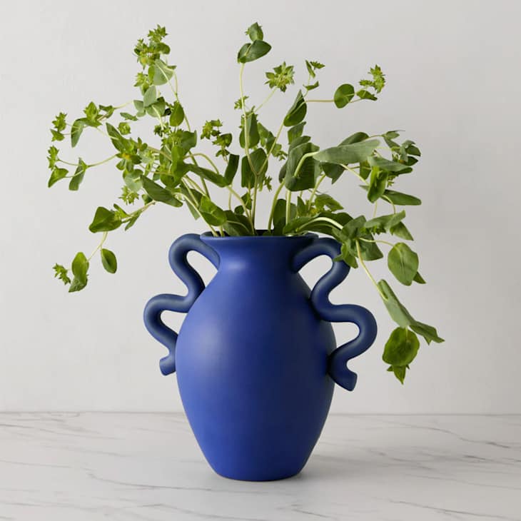 The IKEA DOFTBRÄKEN Vase Is a Striking Statement Piece