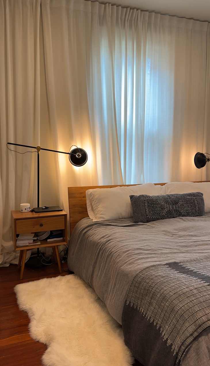 7 Styling Tricks Designers Use to Create Cozy Interiors | Apartment Therapy