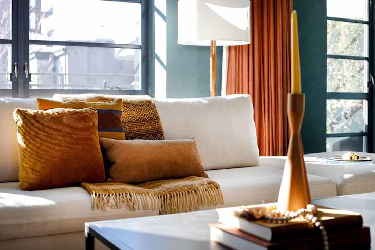 7 Styling Tricks Designers Use to Create Cozy Interiors | Apartment Therapy