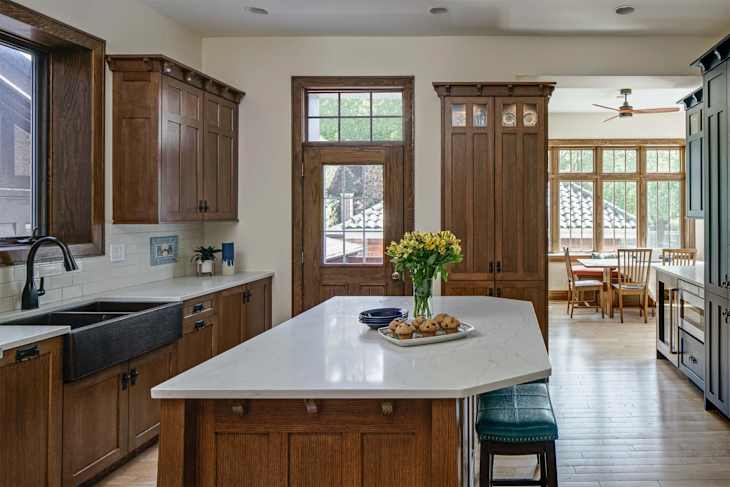 Craftsman Interior Design: 10 Key Style Details, per Designers ...