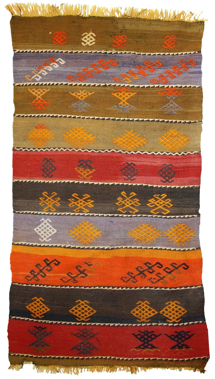 Shop These 7 Kilim Pieces on Bazaar Apartment Therapy