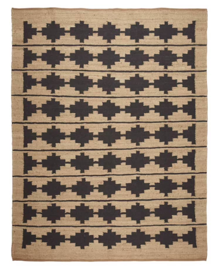 Patterned Jute and Sisal Natural Fiber Rugs Are Trending in Home Decor
