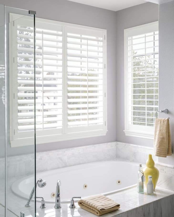 8 Solutions for Bathroom Windows | Apartment Therapy