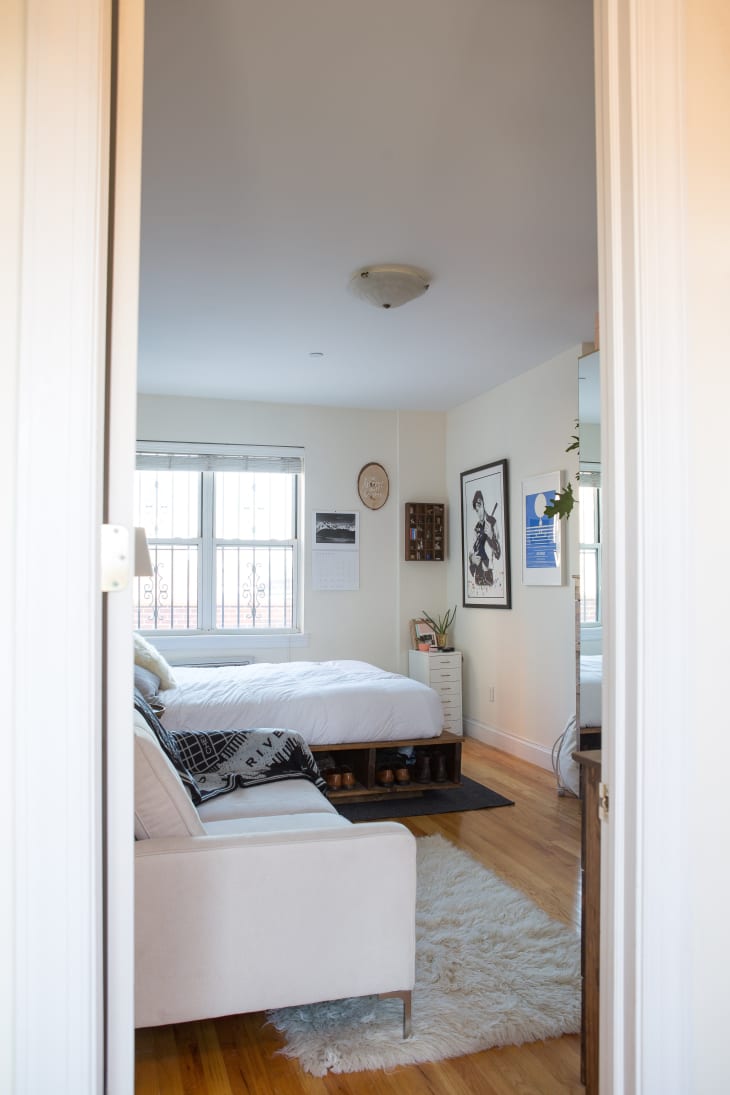 House Tour: A Couple Shares a Romantic Rental in Harlem | Apartment Therapy
