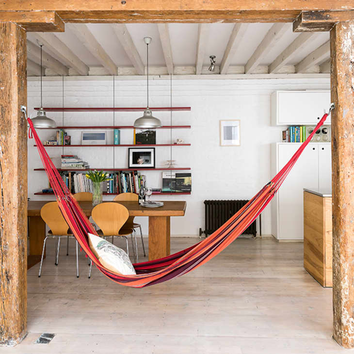 Hammocks for small outlet spaces