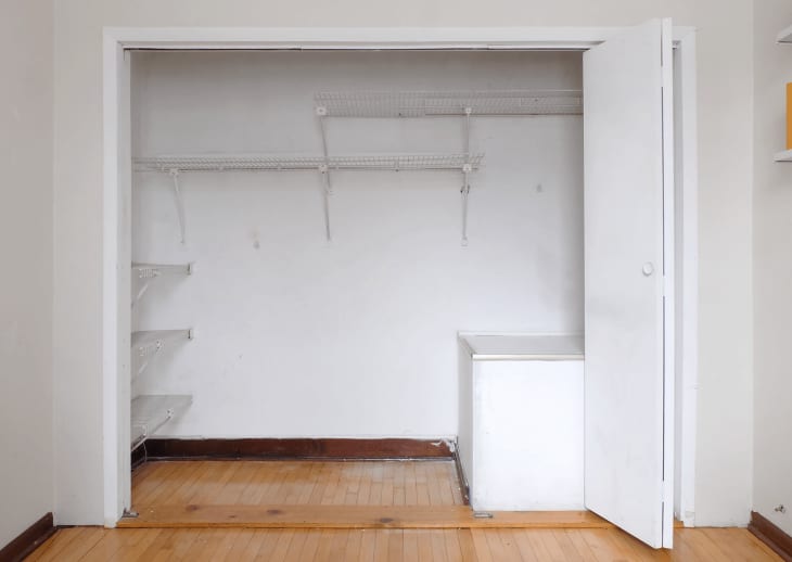 How to Replace Bi-Fold Closet Doors With Sliding Ones | Apartment Therapy - How To Put Sliding Closet Door Back On Track