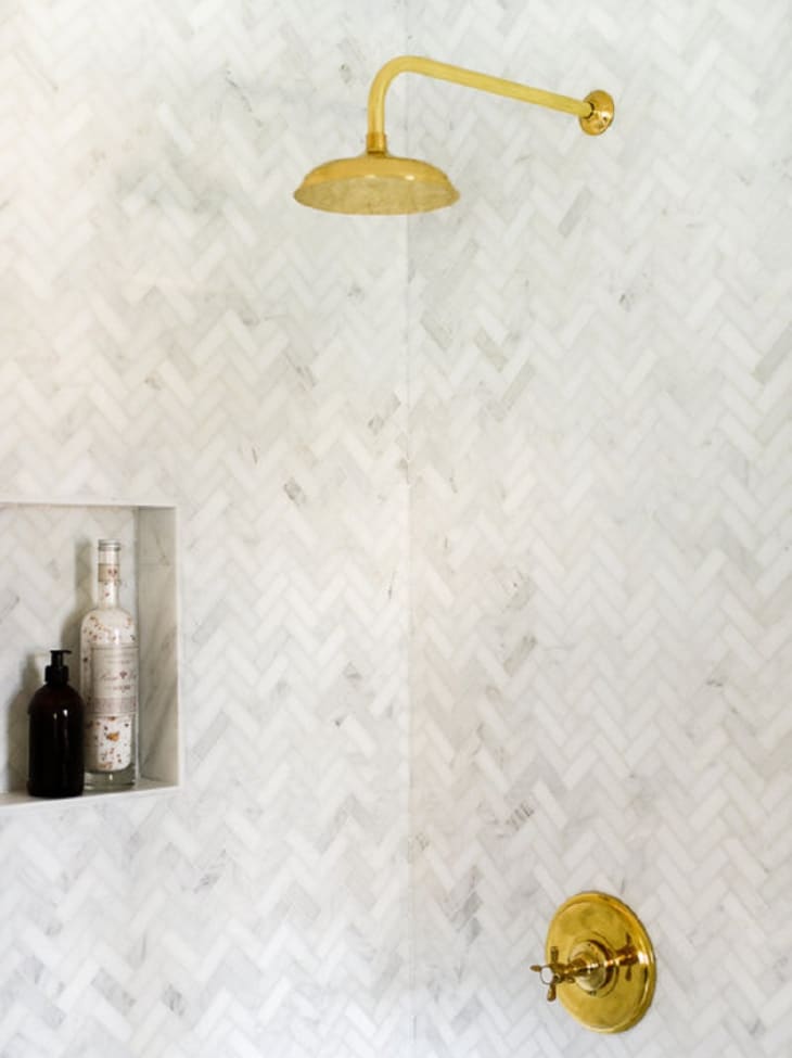 Before and After A Quick Fix for An Outdated Bath Apartment Therapy