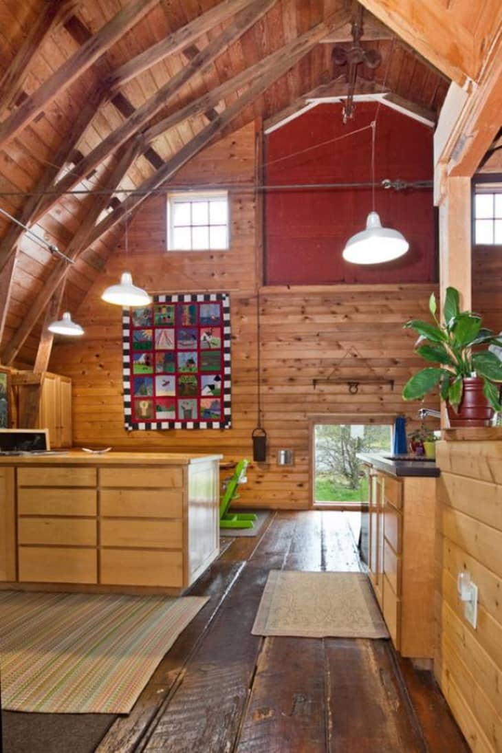 105 YearOld Converted Barn On Bainbridge Island Apartment Therapy
