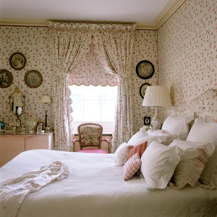 history-of-floral-print-trends-floral-trend-by-decade-apartment-therapy