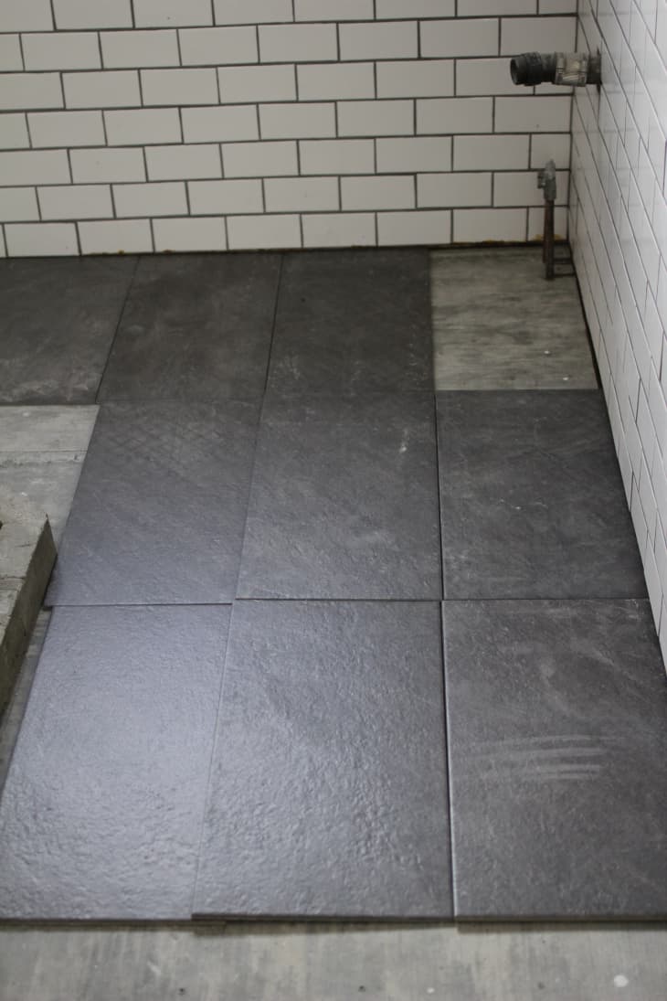 What’s the Best Tile Layout For My Bathroom? Straight or Staggered