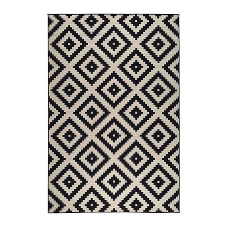 Best Basics 15 MustHave Black&White Rugs Under 200 Apartment Therapy