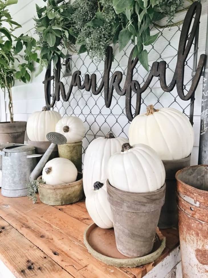 60 Fun Fall Decorating Ideas - Best Autumn Home Decor Ideas | Apartment ...