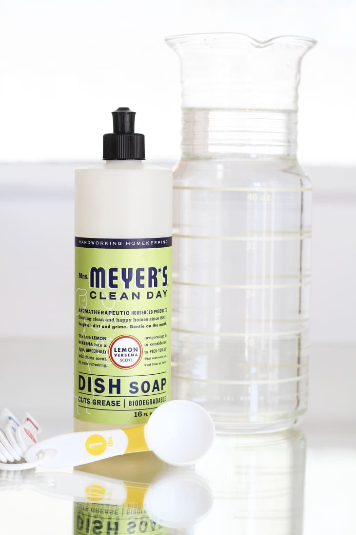 How To Clean a Porcelain Bathtub or Sink Apartment Therapy