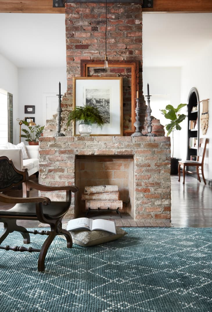 We Are So in Love with Joanna Gaines’ New Rug Collection Apartment