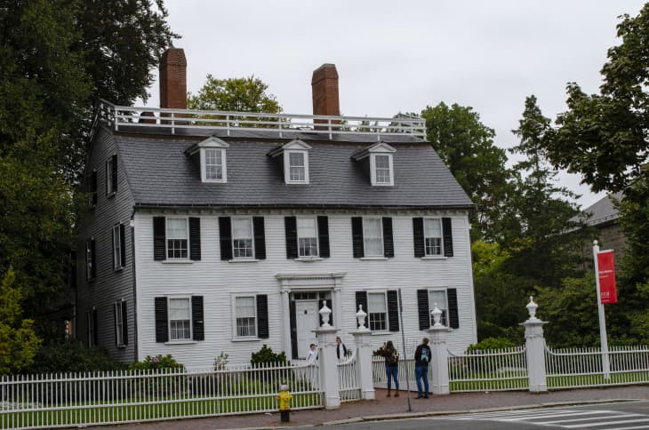 Hocus Pocus Self-Guided Walking Tour - Salem MA | Apartment Therapy