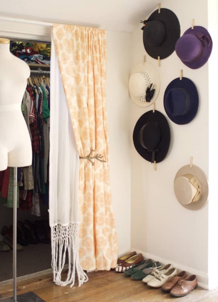 Ideas to hang online hats